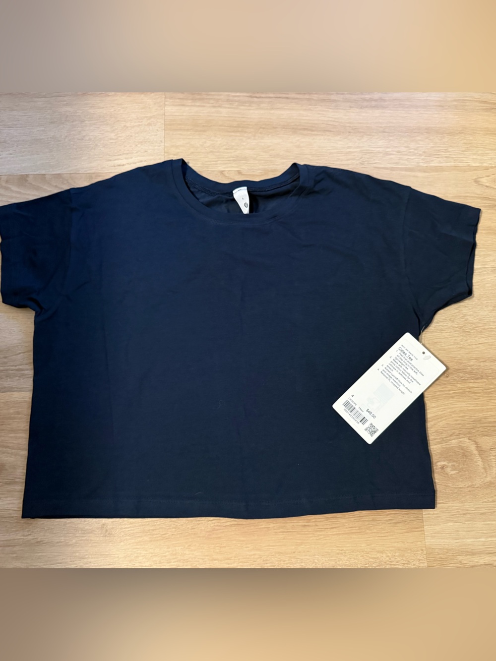 NWT Lululemon Cates Cropped Tee